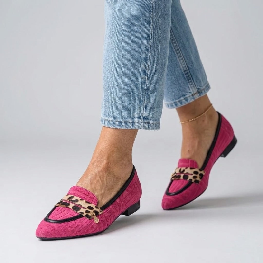 Pointed Toe Leopard Chain Trim Loafers