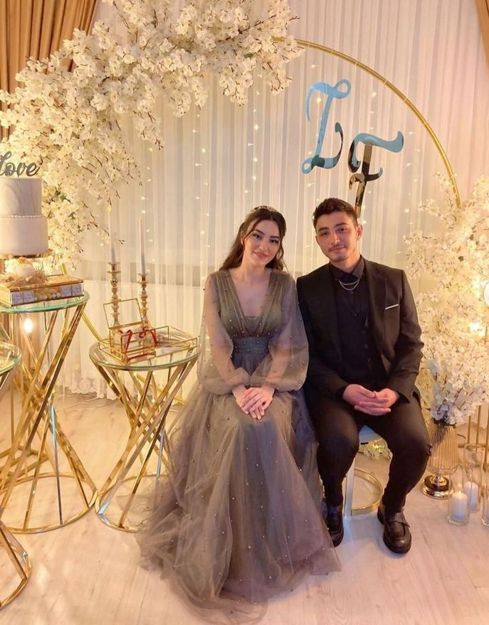 Elegant A-line V Neck Lantern Sleeves Evening Dress cc880