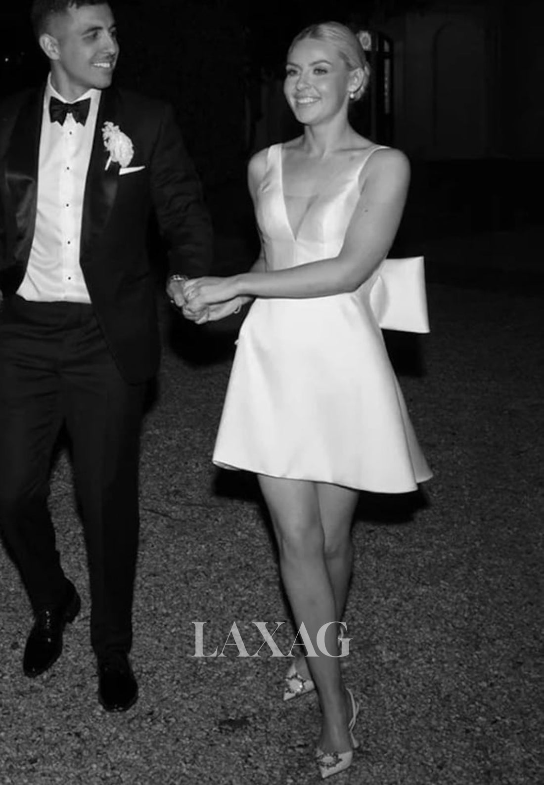 Deep V-Neck Straps Off-Shoulder Sleeveless Pleated Satin Short A-Line Boho Beach Wedding Dress with Bow