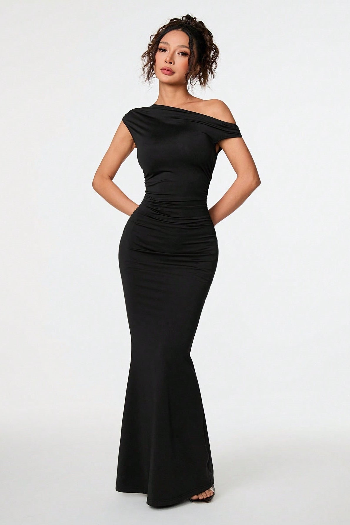 One Shoulder Ruched Mermaid Maxi Dress