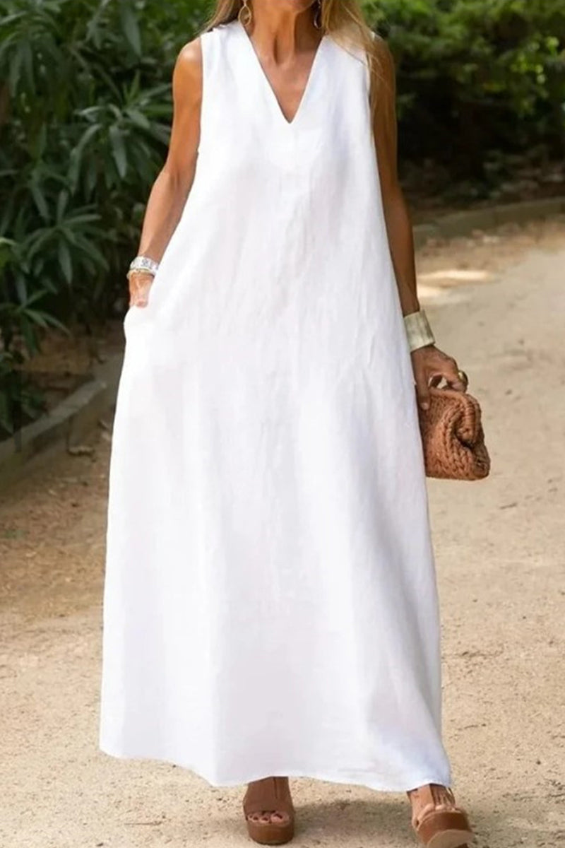 Effortlessly Elegant Dress with a Timeless Design