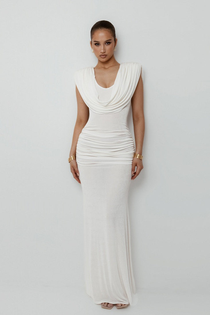 Elegant Solid Fitted Reception Dress