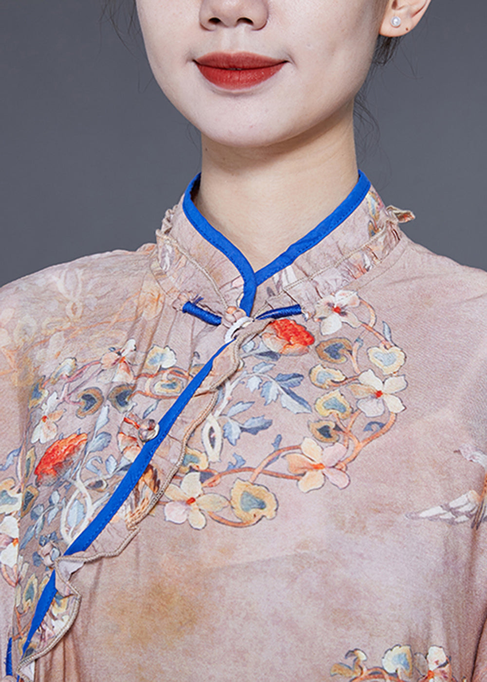 Beautifully Crafted Dress in a Classic Style
