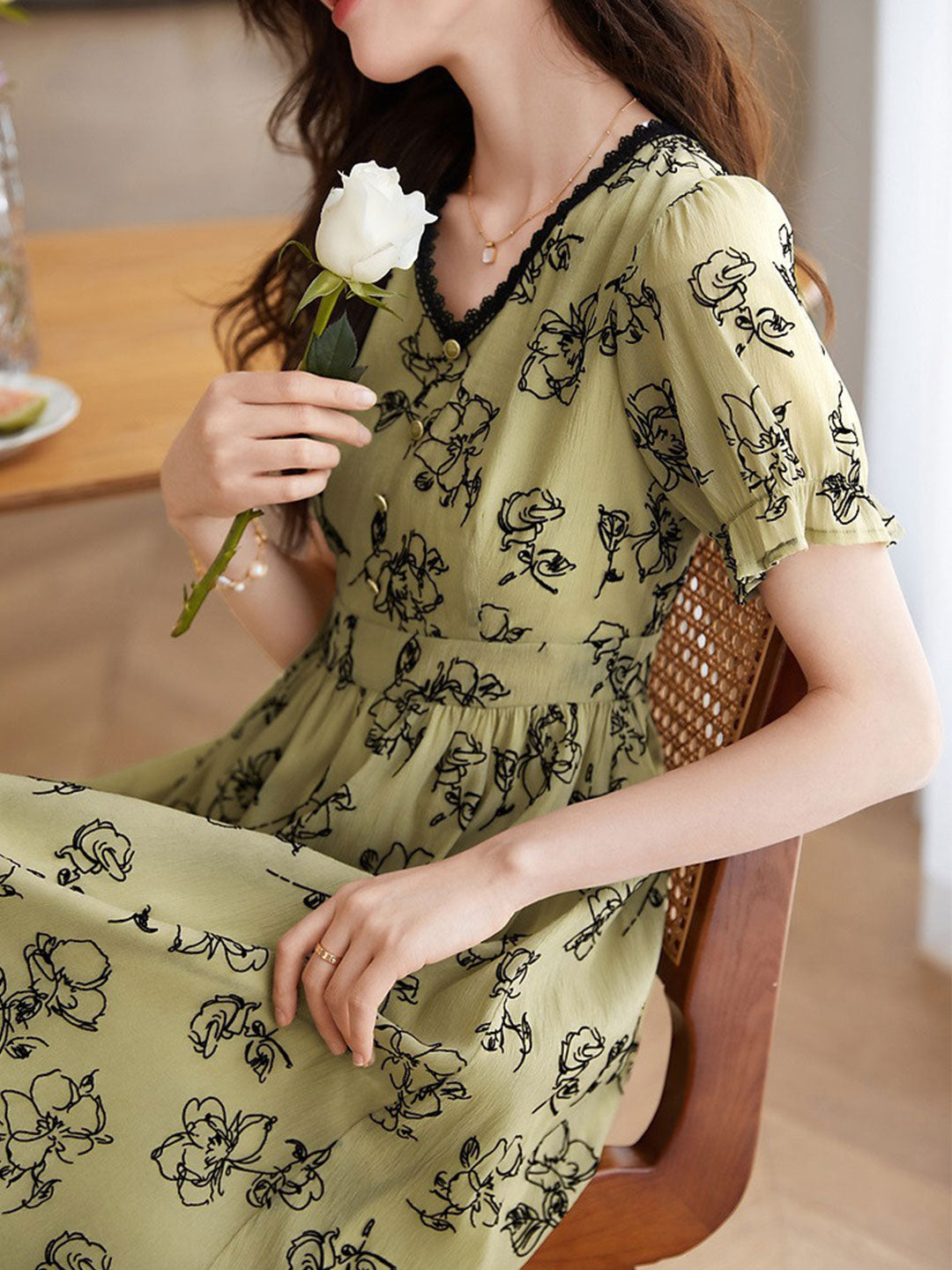 Floral Rose Print V-Neck Lace Trim Short Sleeve Button Front Pleated Midi Dress