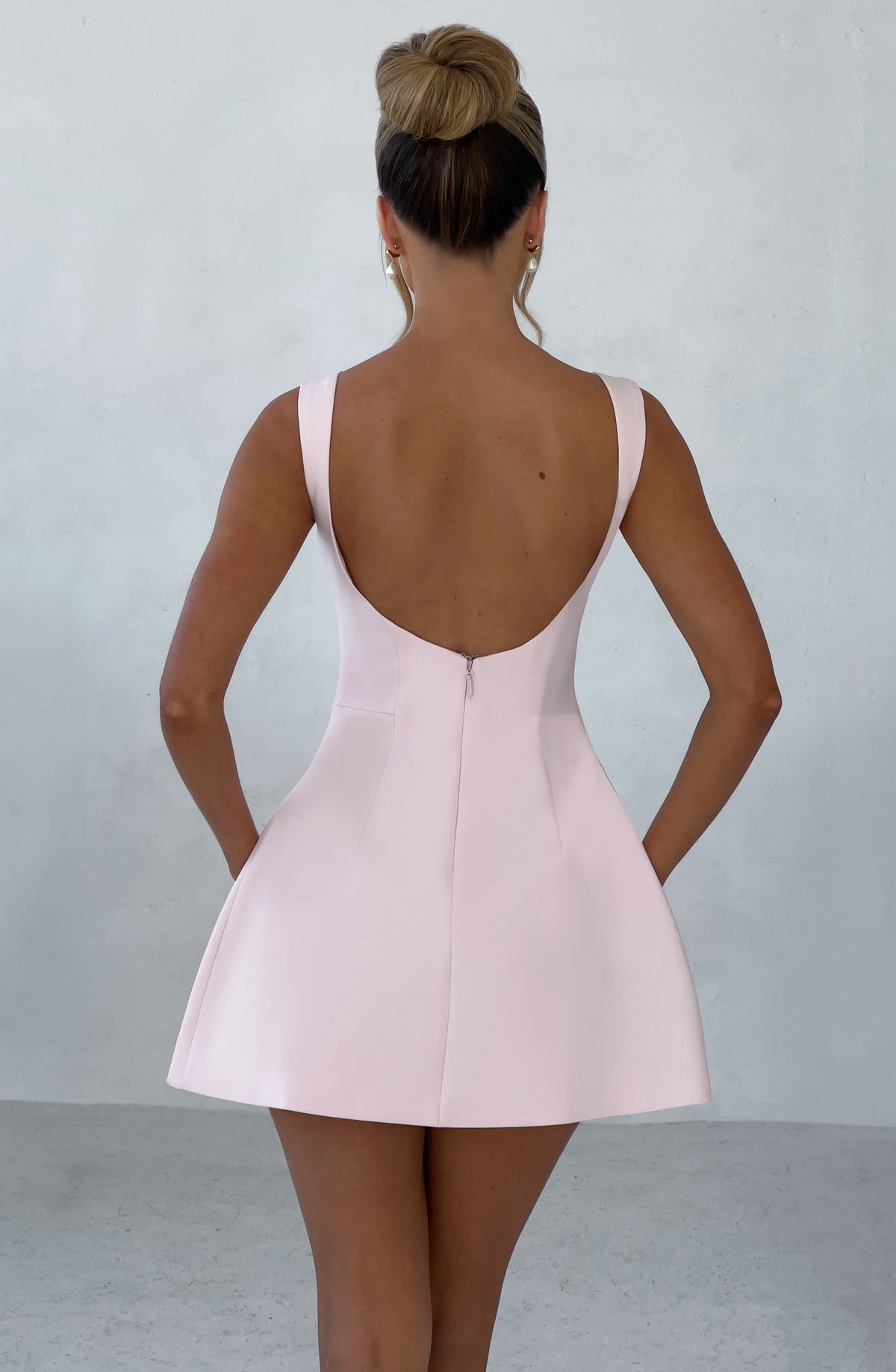 Boat Neck Sleeveless Seamed Bodice Structured Puff Skirt Mini Dress 2