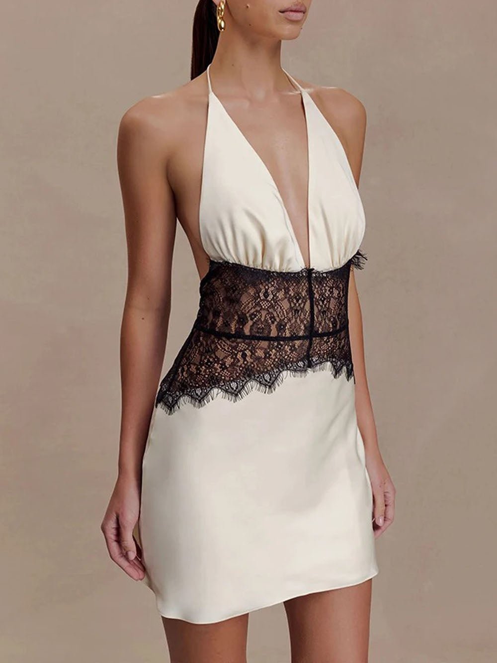 Lace Patchwork Halter Sleeveless Mini Dress - View 3