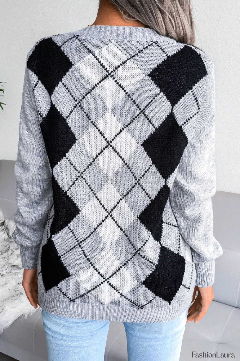 Argyle V-Neck Knit Pullover Sweater