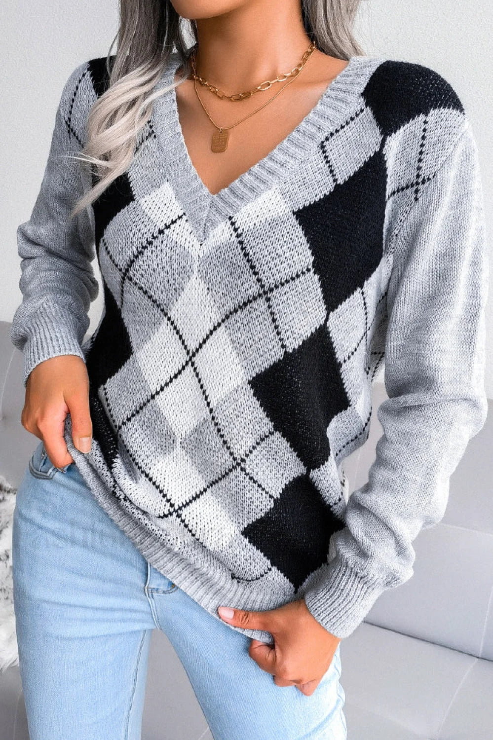 Argyle V-Neck Knit Pullover Sweater