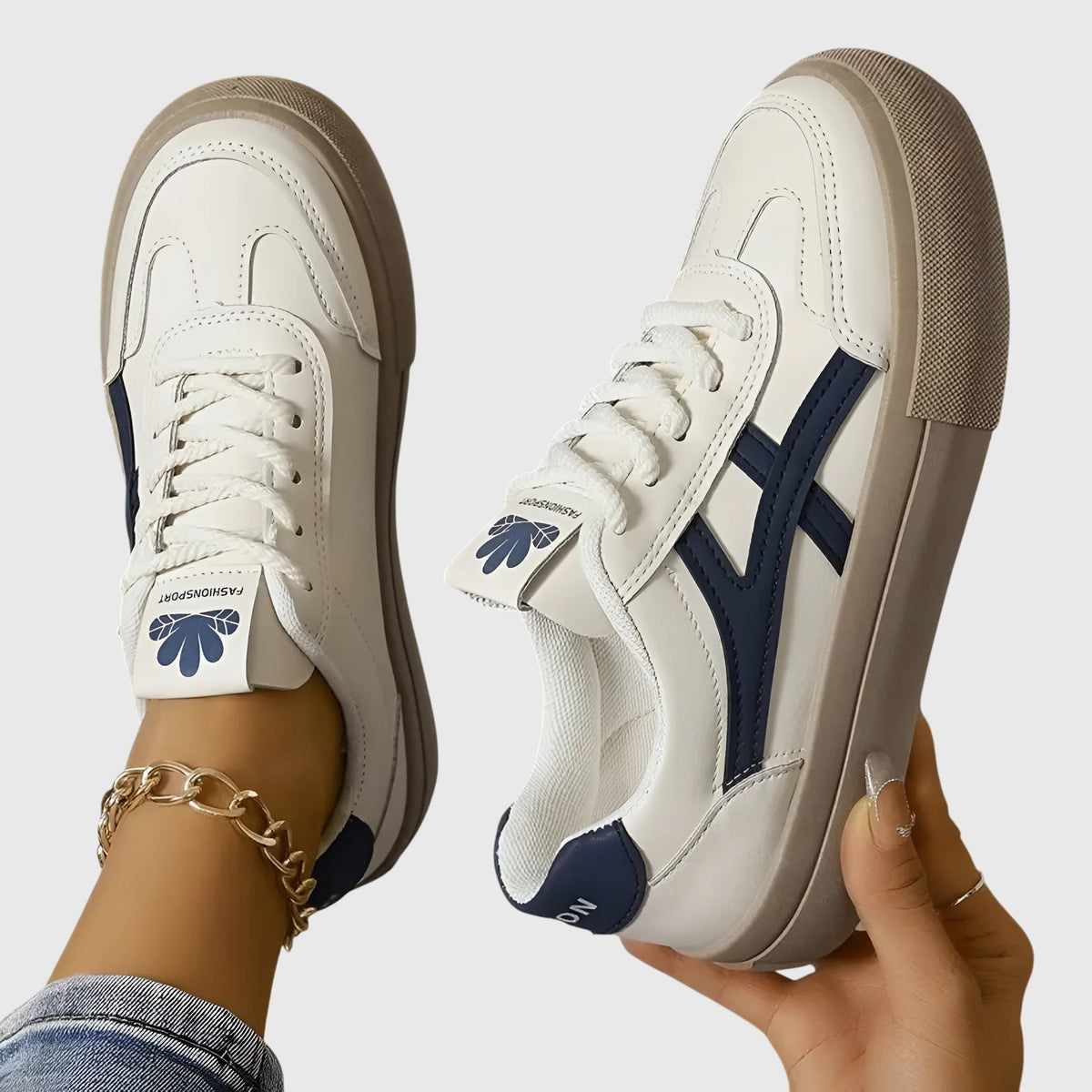 Lace Up Side Stripe Platform Sneakers