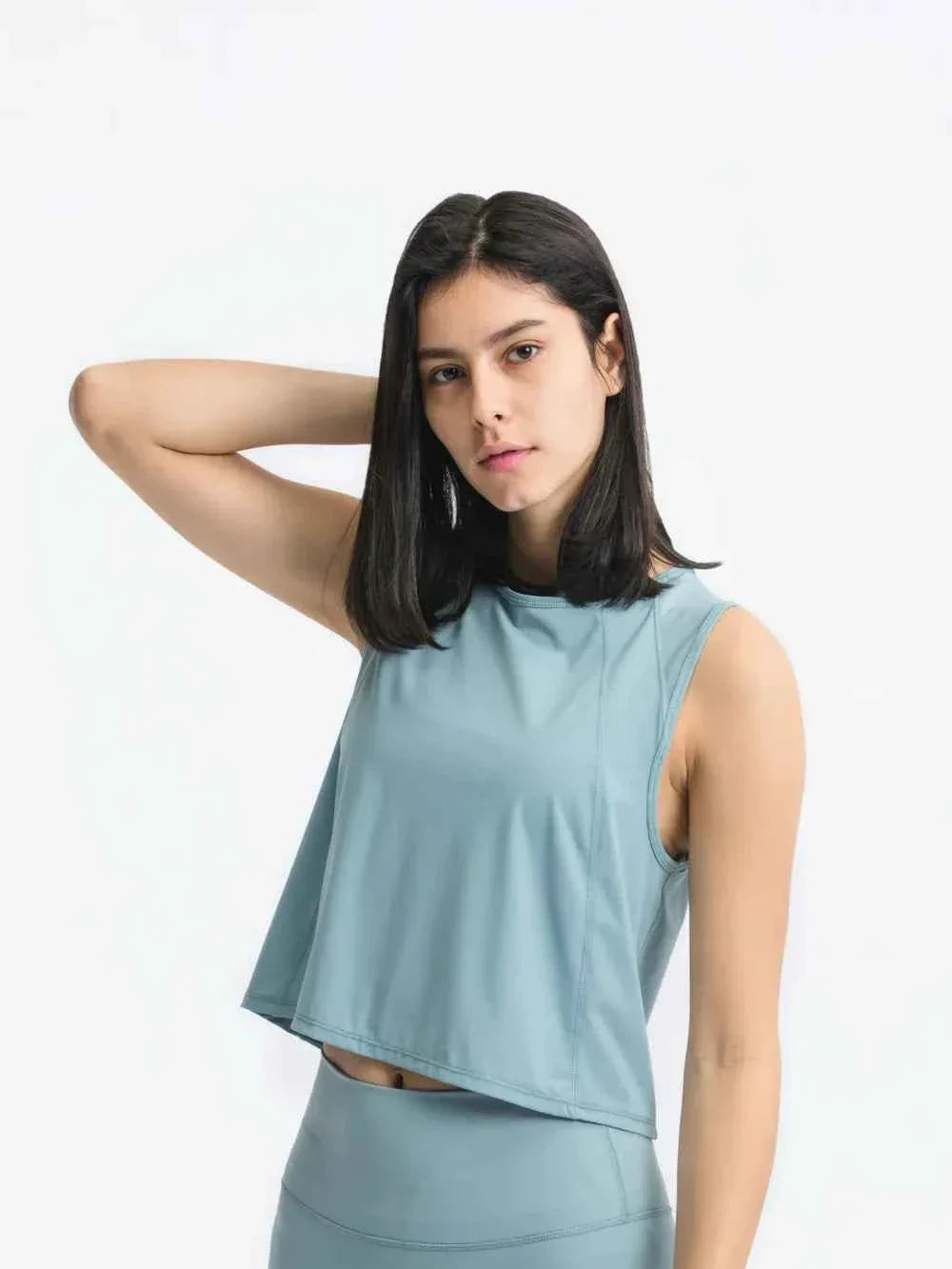 Round Neck Sleeveless Seam Detail Cropped Active Tank Top 9