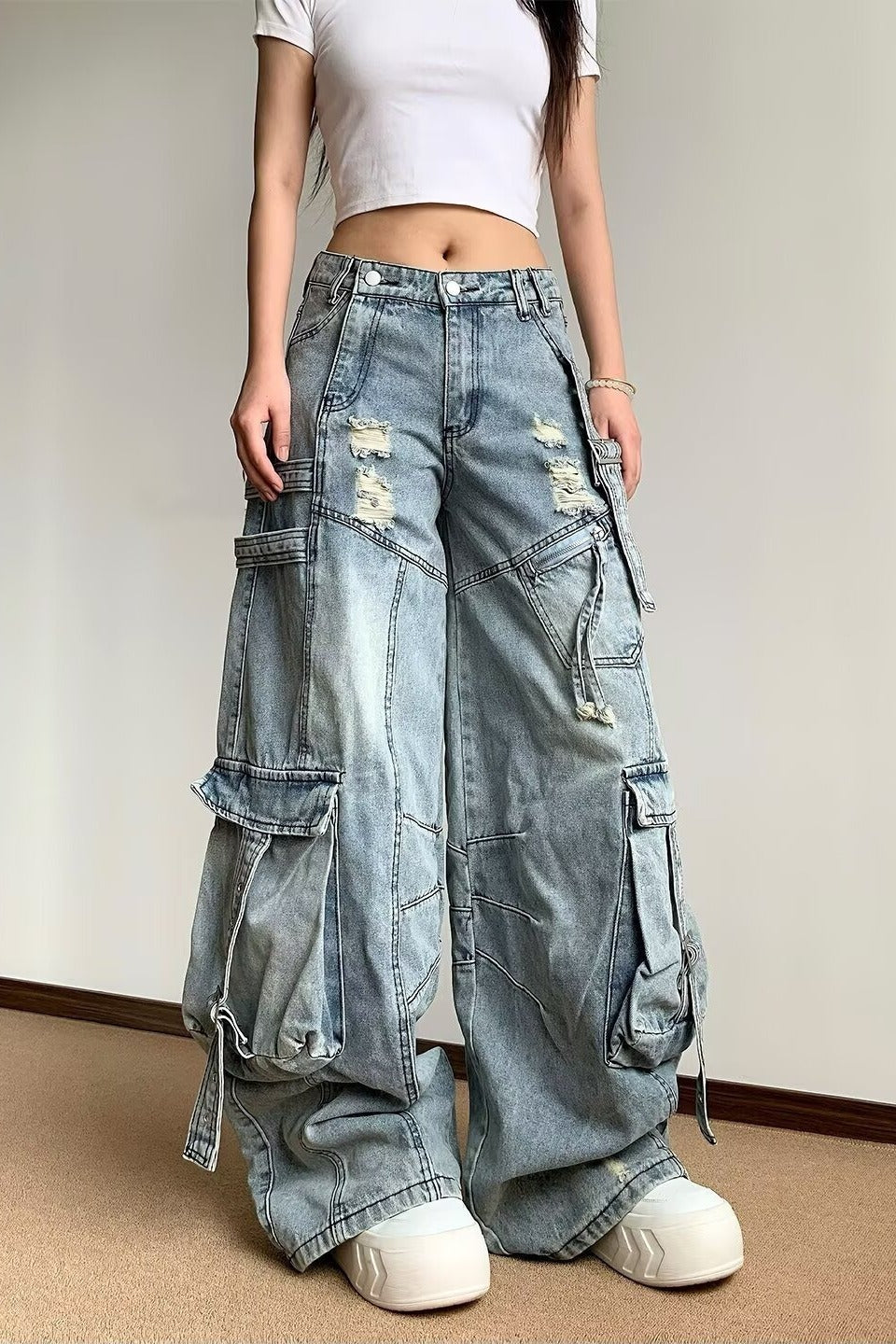 Design Detail Wide Leg Jean