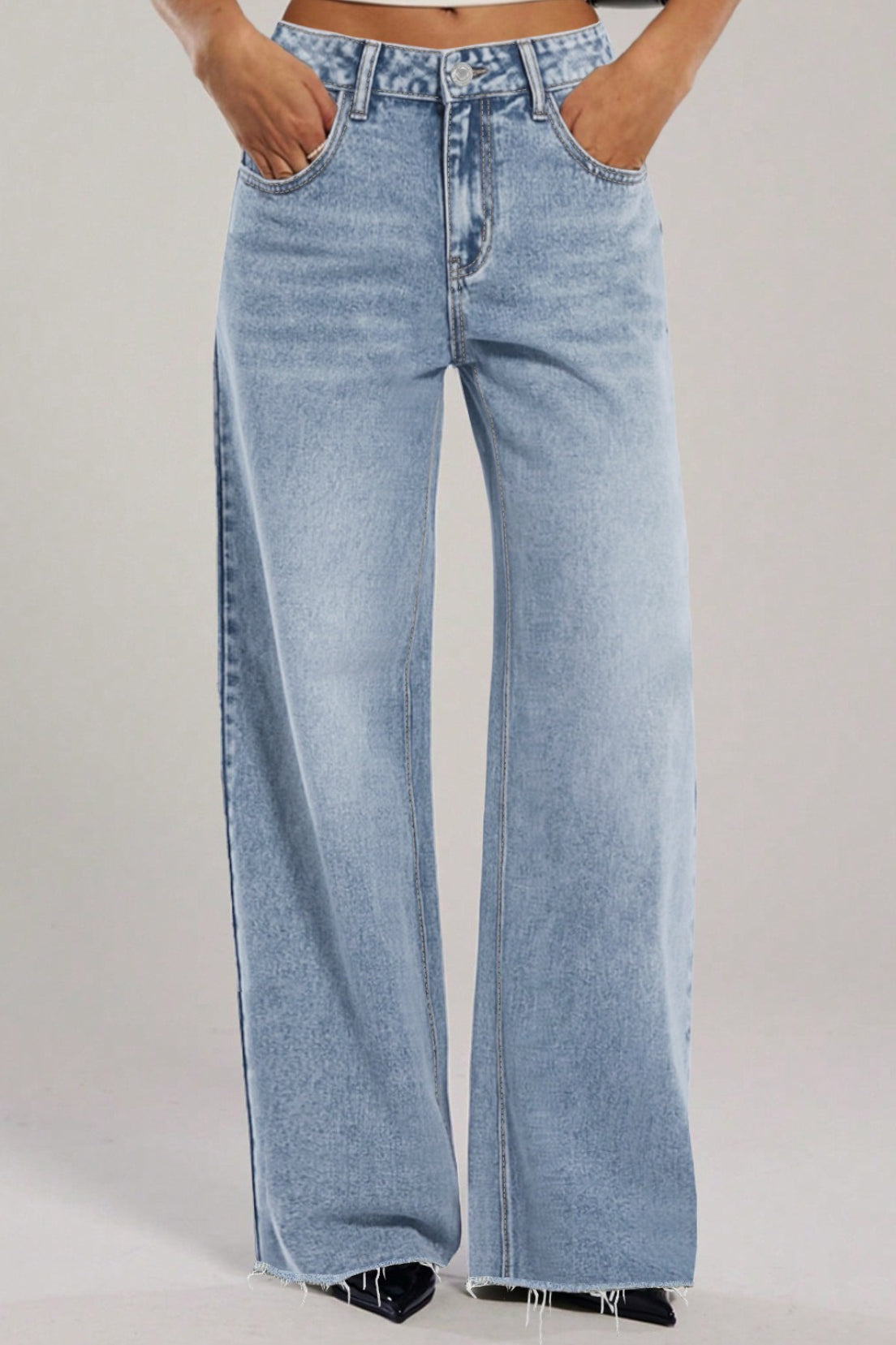 Embroidered Bow Pocket Jean