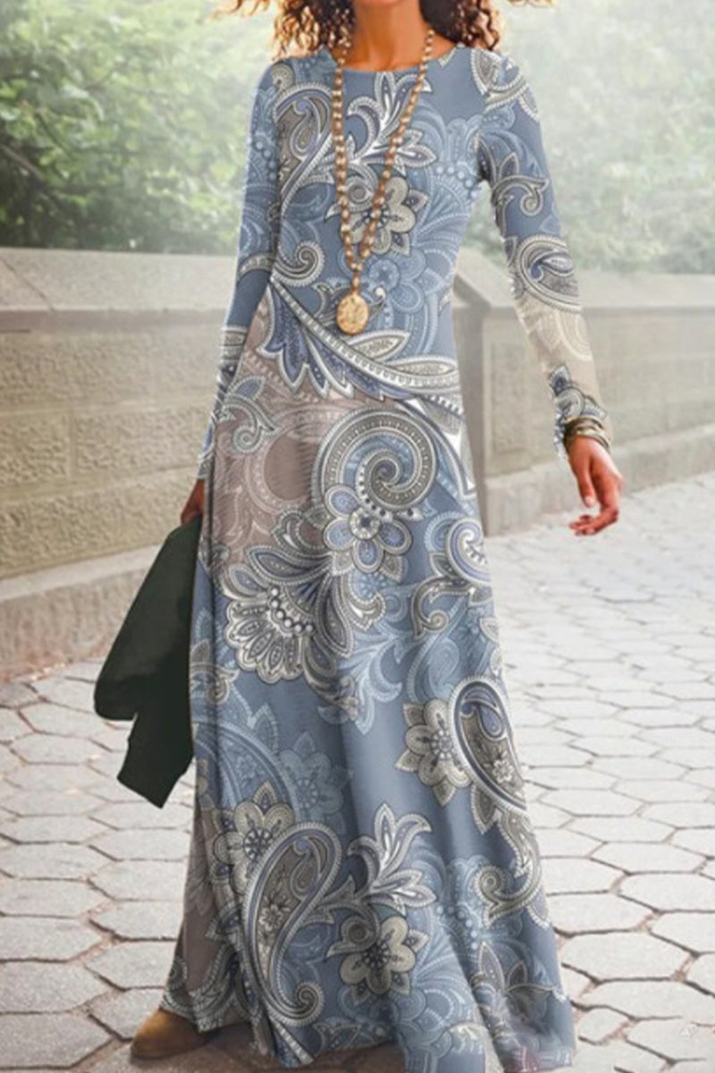 Classic Vintage & Enduringly Stylish Dress