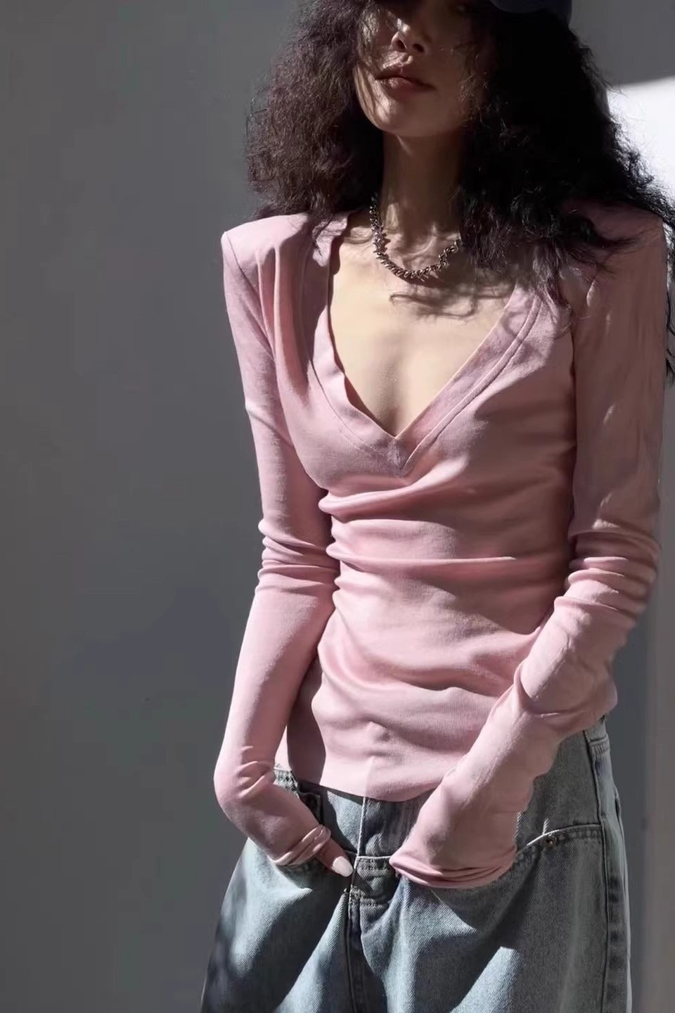 Slim Fit Low Cut Long V Neck Ribbed Long Sleeve Top