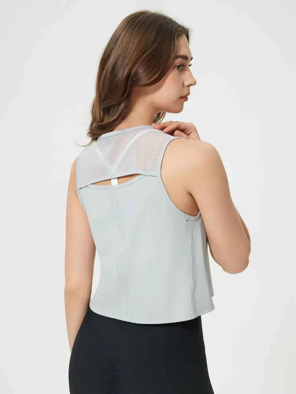 Round Neck Sleeveless Seam Detail Cropped Active Tank Top 4