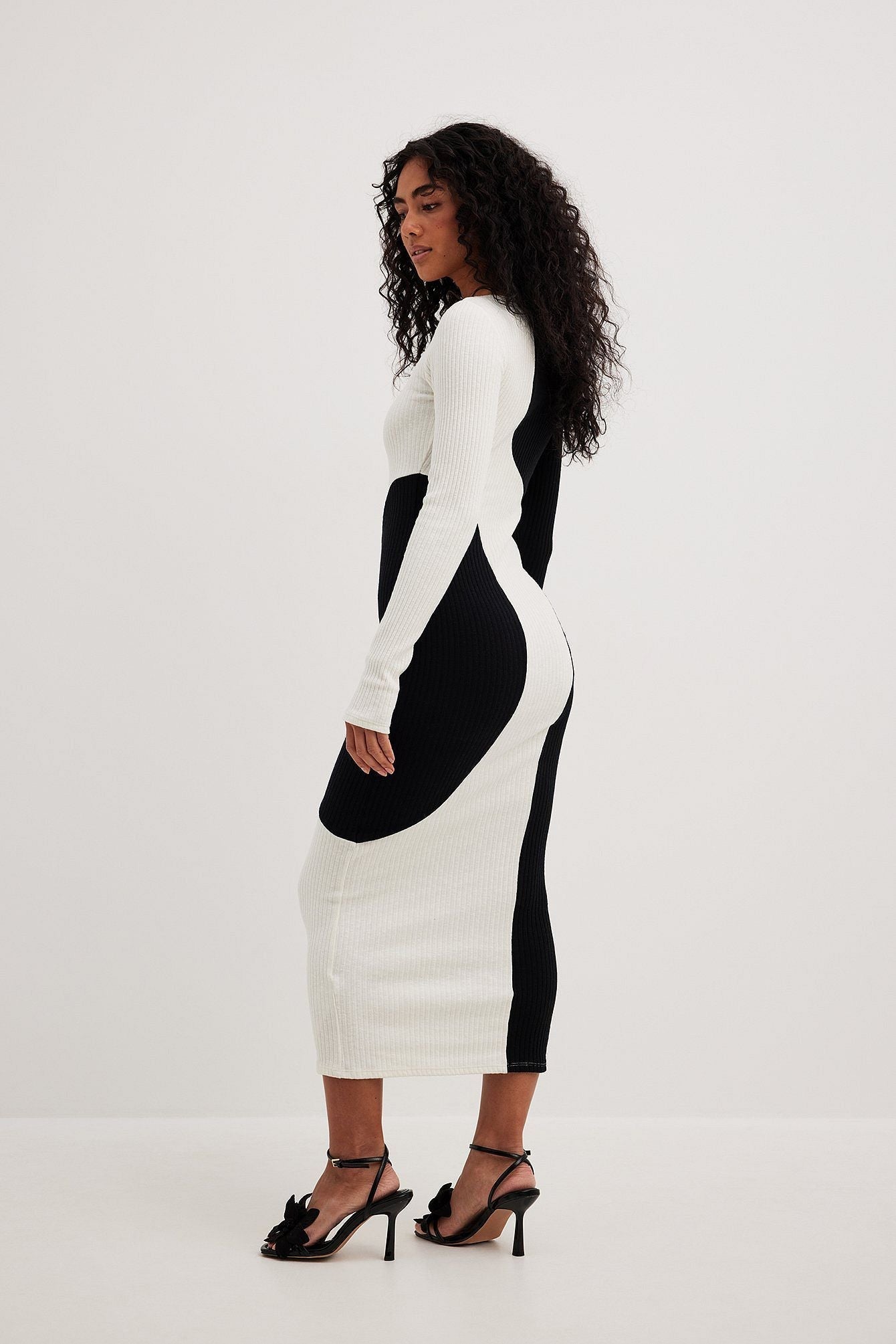 Exclusive Belén Contrast Knit Midi Dress Everyday Luxe Edit