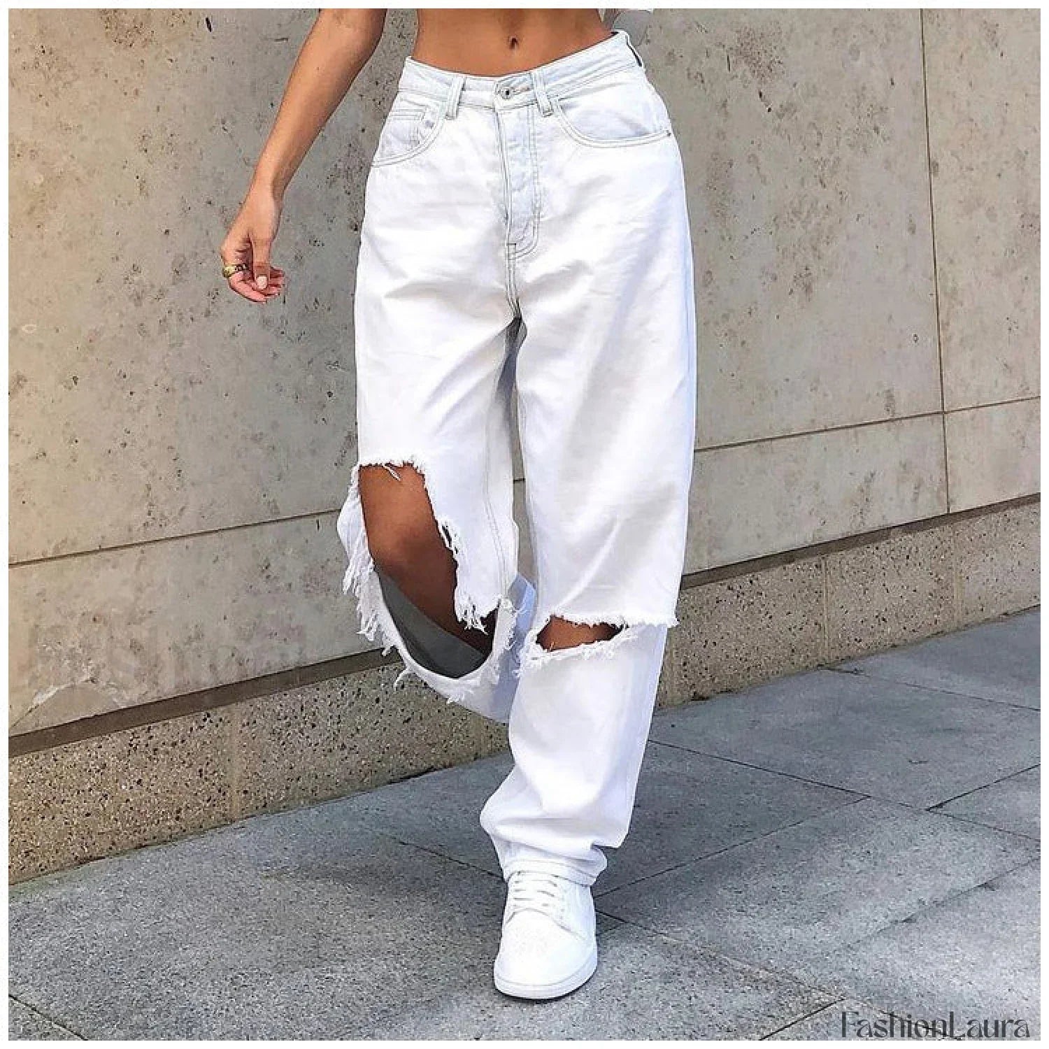 Big Hole Graceful White Jeans