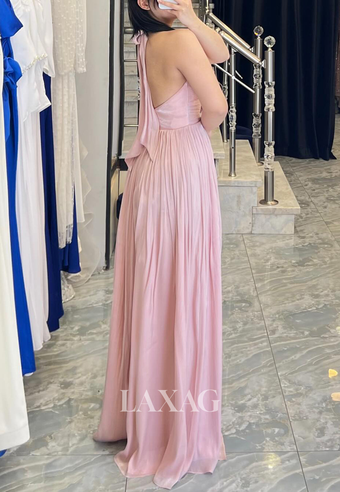 Halter V-Neck Sleeveless A-Line Evening Dress Floral Embellished Pleated Chiffon Formal Gowns