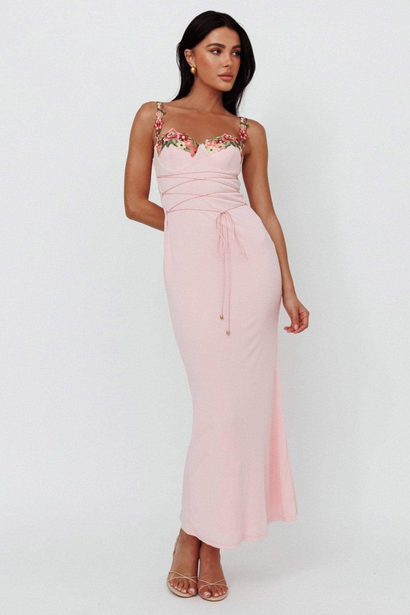 Leonor Chic Midi Dress with Flower Embroidery and Laces Elevated Occasion Wear