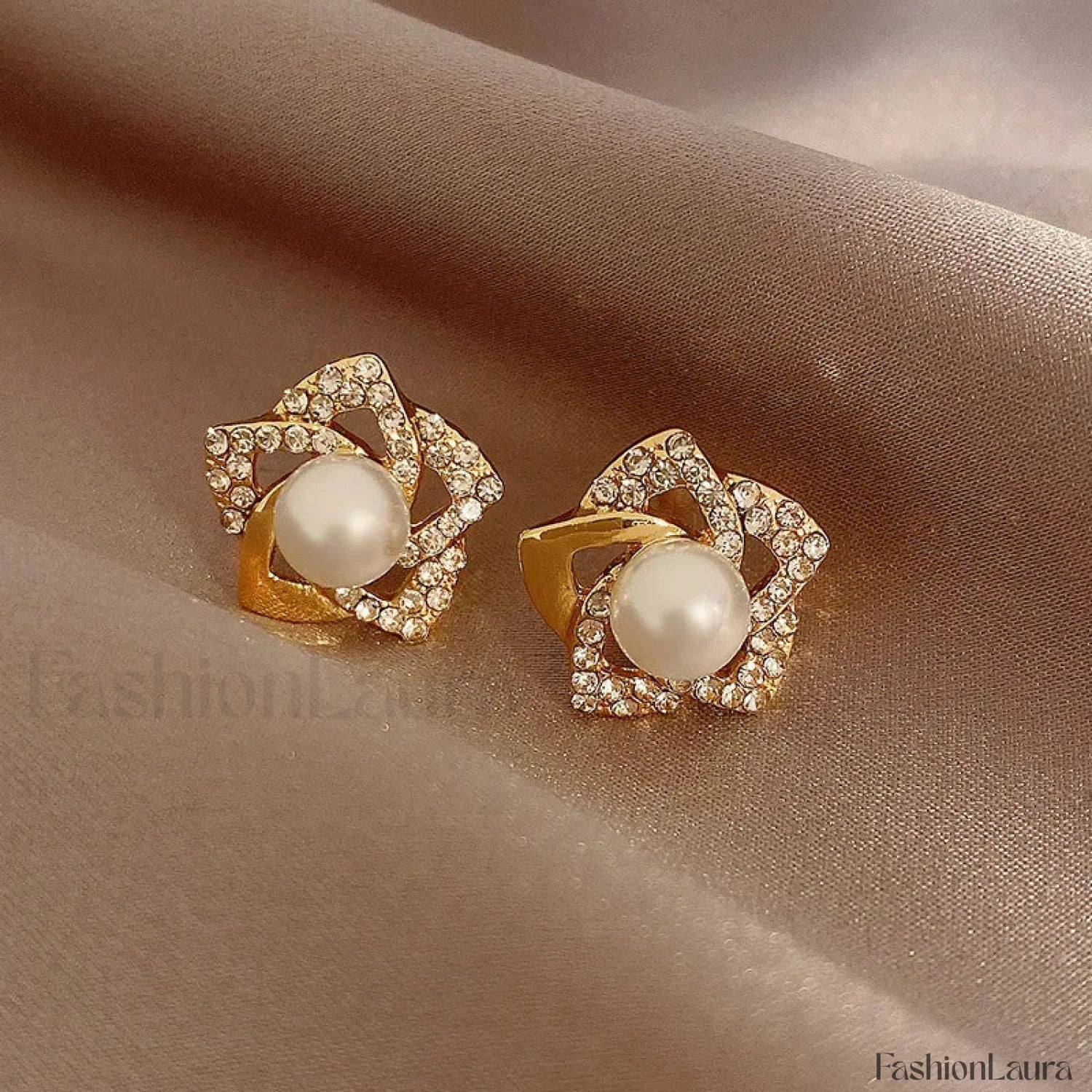 Bright Crystal Luxury Korean Unusual Claw Stud Irregular Pearl Earring