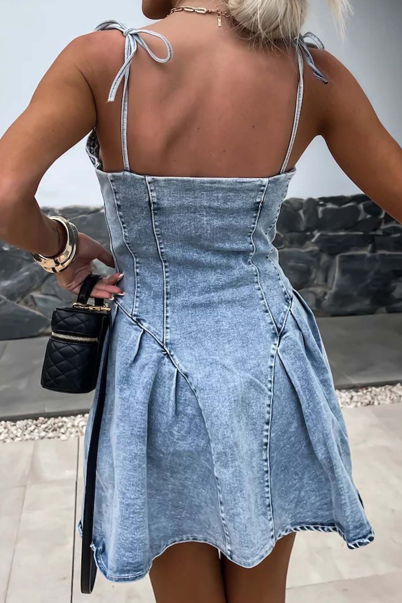 Polished Dress with an Effortless Classic Look