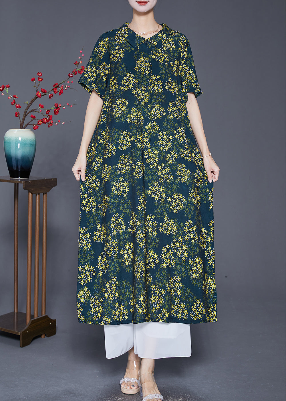 Classic Vintage & Enduringly Stylish Dress