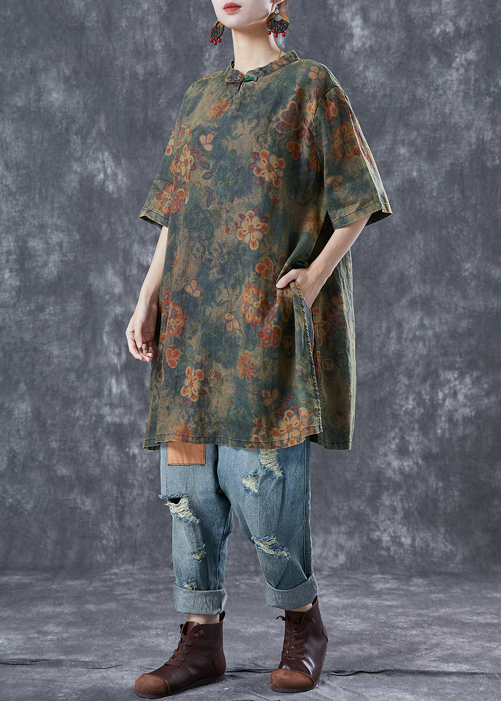 Gracefully Styled Dress for Any Occasion