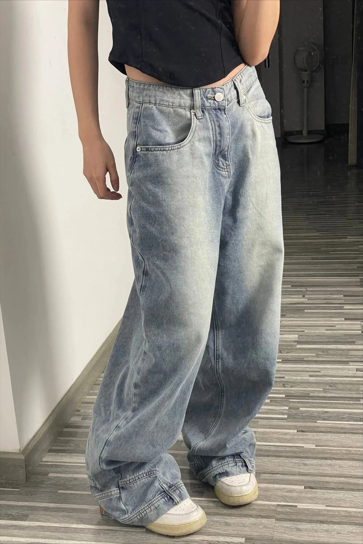 Low Rise Faded Wash Baggy Wide Leg Denim Jeans 4