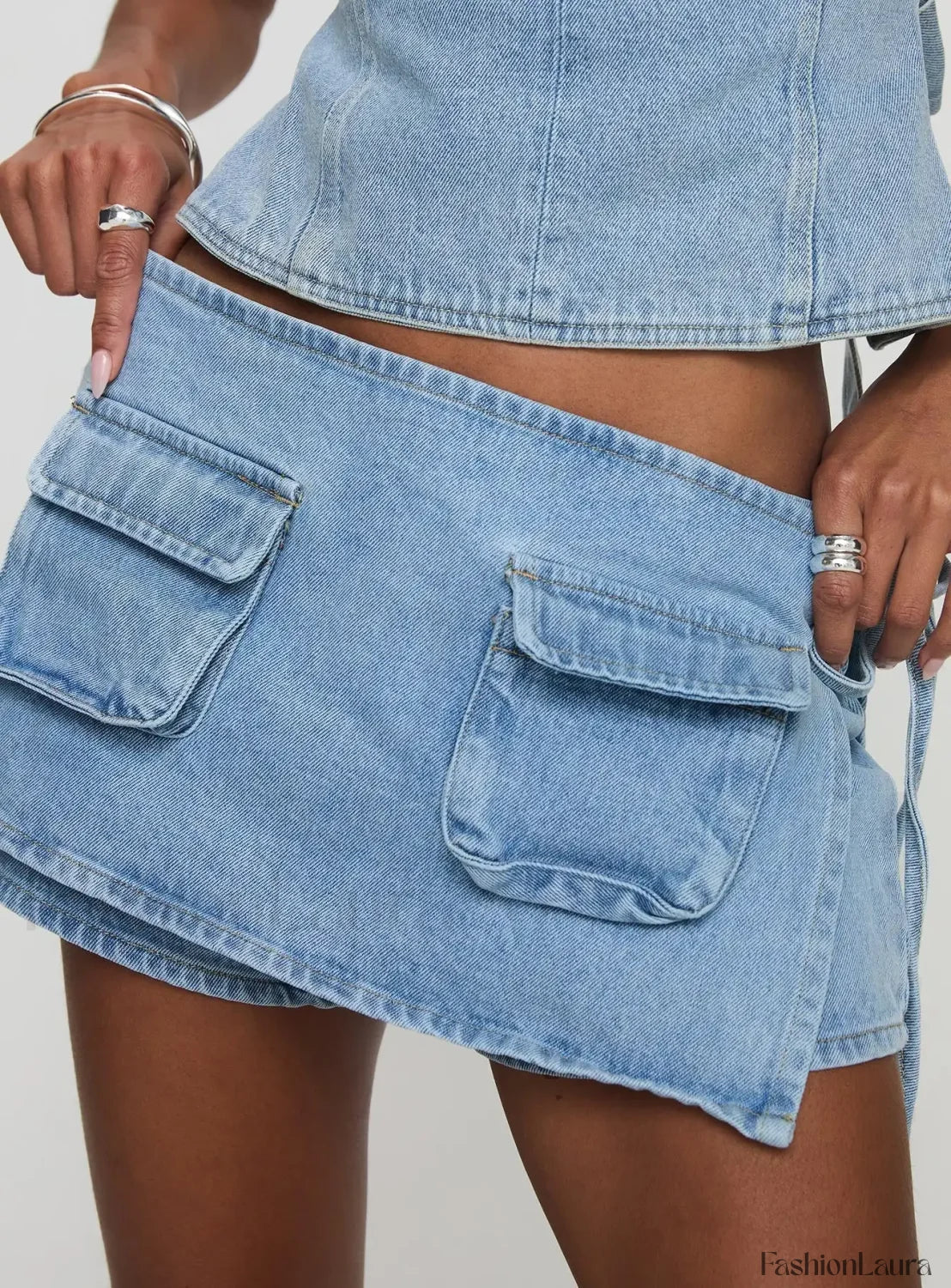 Cargo Pocket Denim Hip Skirt