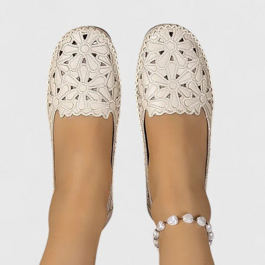 Floral Cut Out Round Toe Slip On Flats
