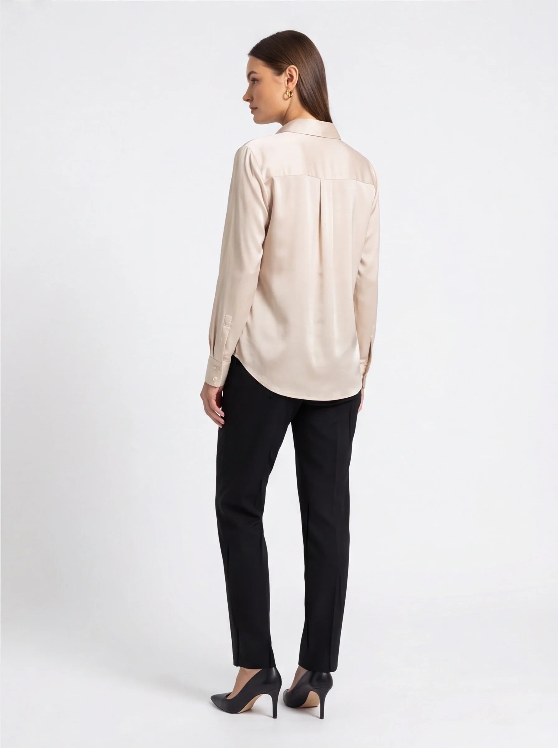 Elegant White Silk Blouse with Tailored Fit and Button Details