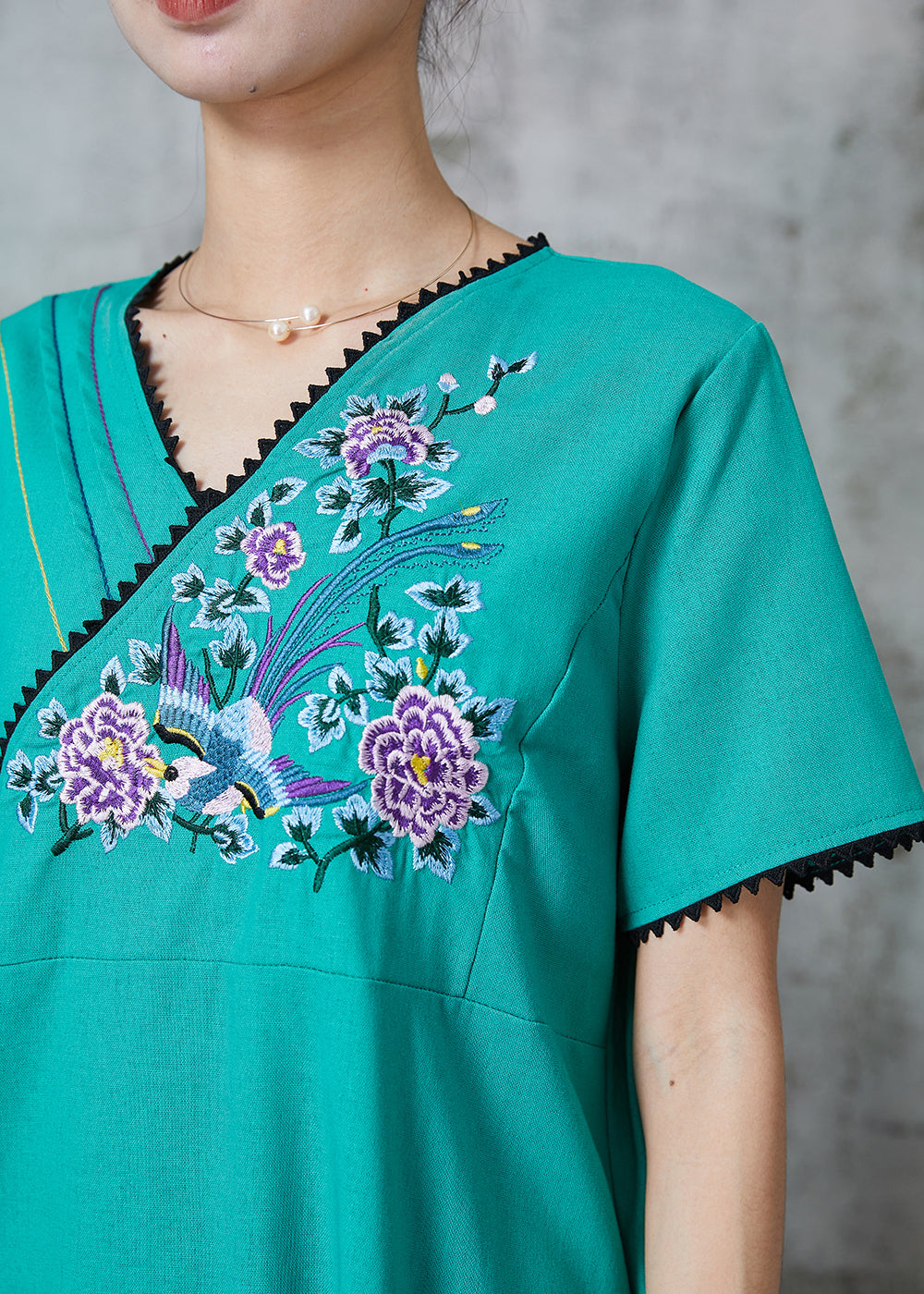 Classic Vintage Dress with a Flattering Fit