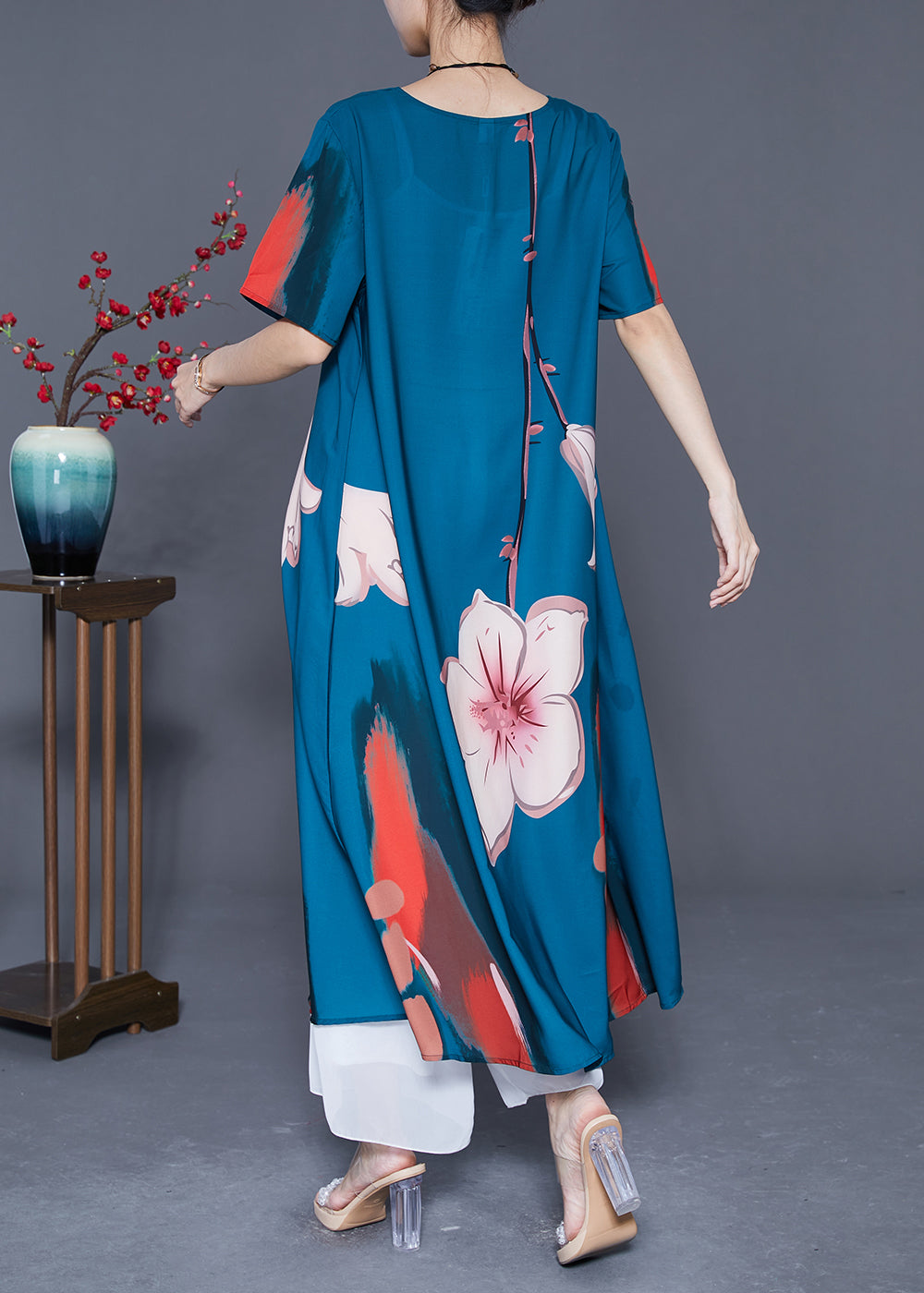 Large Floral Placement Print Short Sleeve Round Neck Oversized Maxi Dress