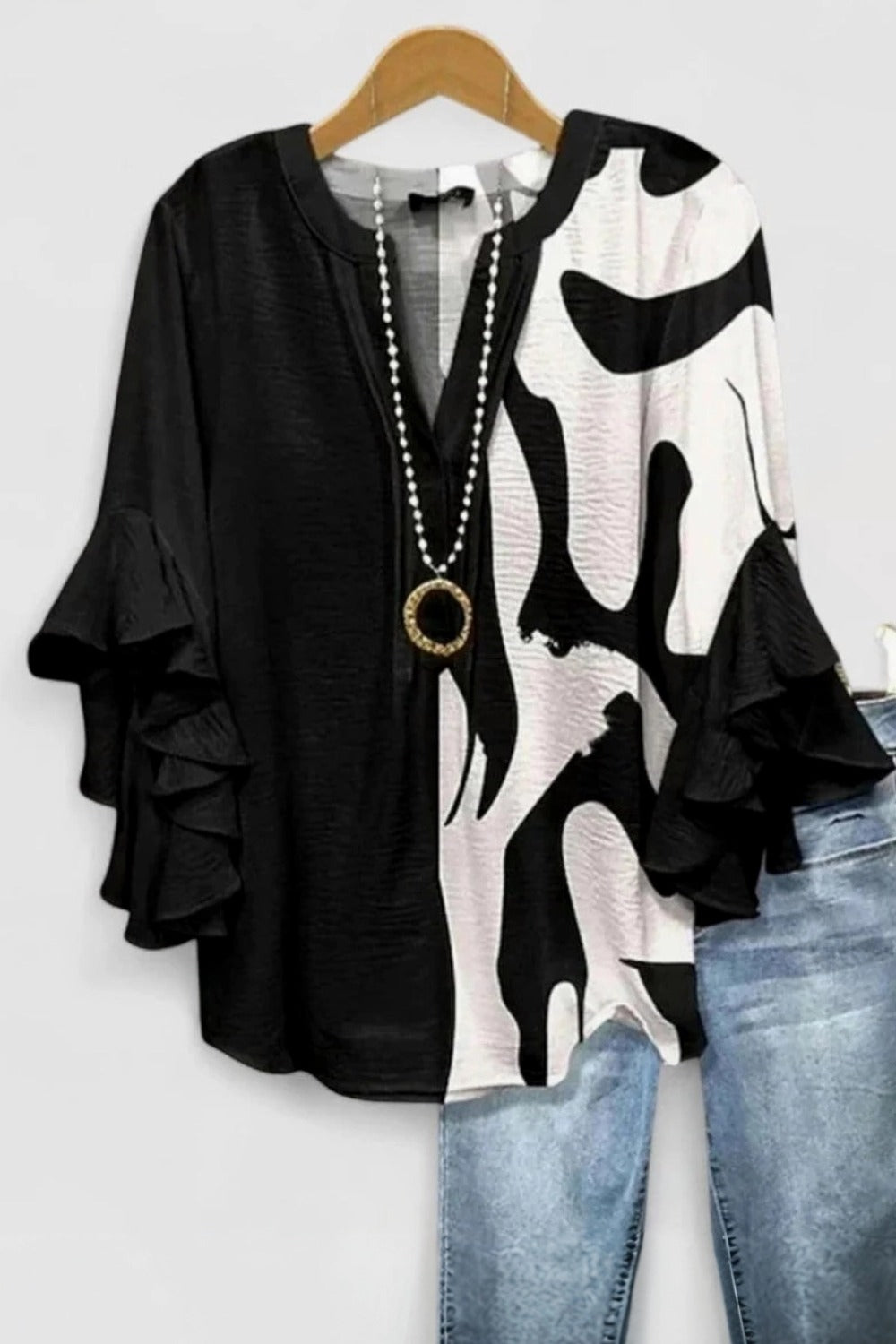Women's Black Casual V-Neck 3/4 Sleeve Blouse