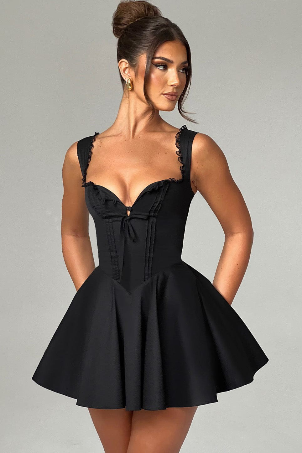 Lace Spliced Backless Mini dress - View 3
