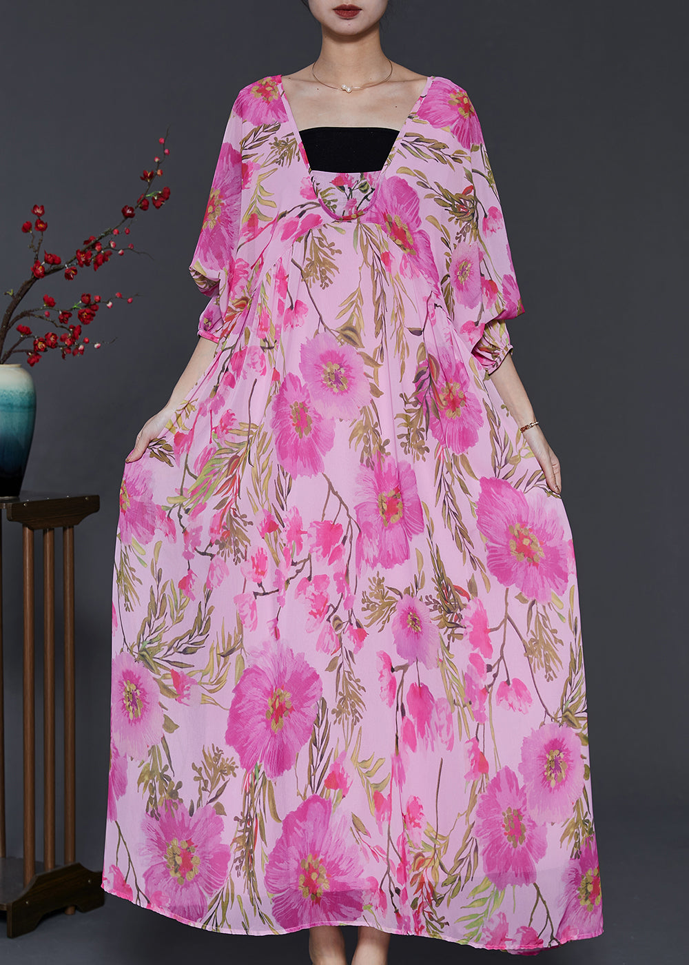 Classic Vintage Dress with a Flattering Fit