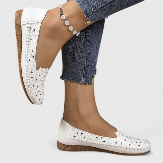 Floral Cut Out Round Toe Slip On Flats