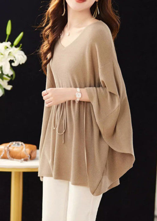 Well Tailored Top with a Graceful Silhouette