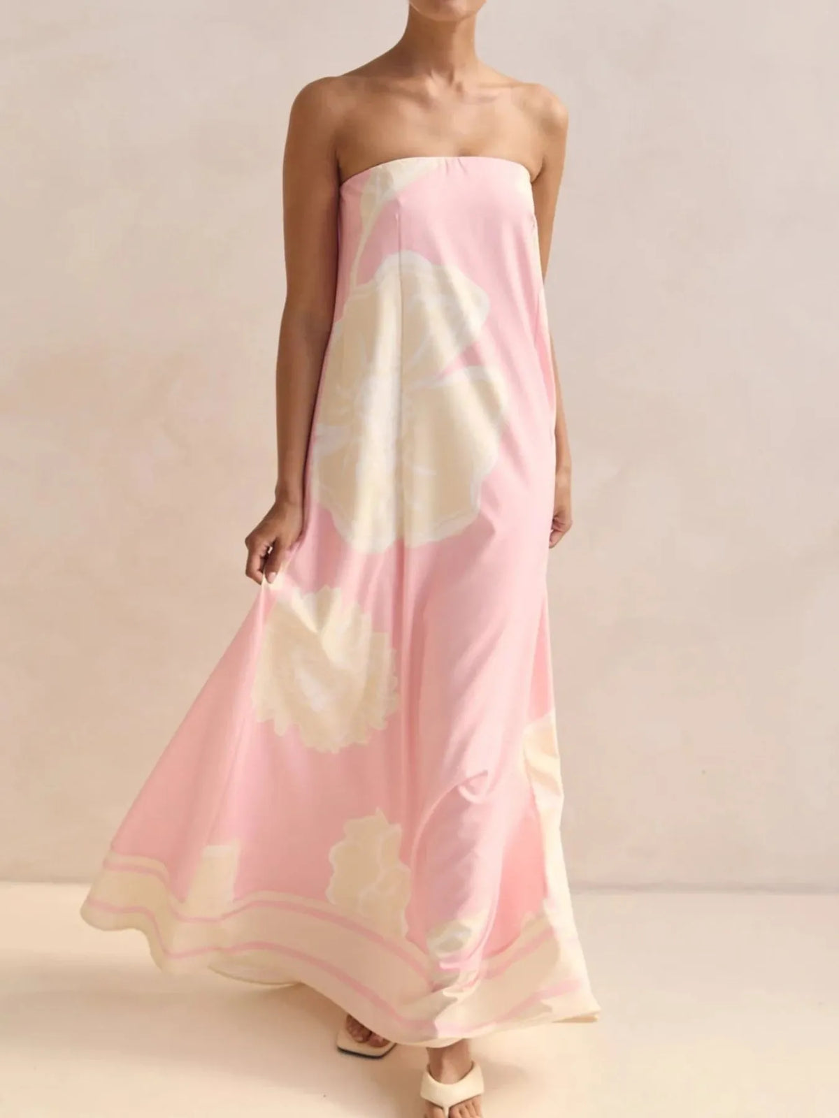 Abstract Striped Print Strapless Flowy Maxi Dress 23