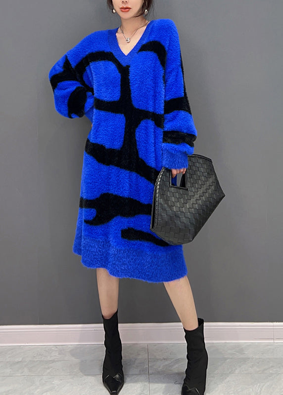 Abstract Stripe Deep V-Neck Long Sleeve Oversized Knit Mini Dress