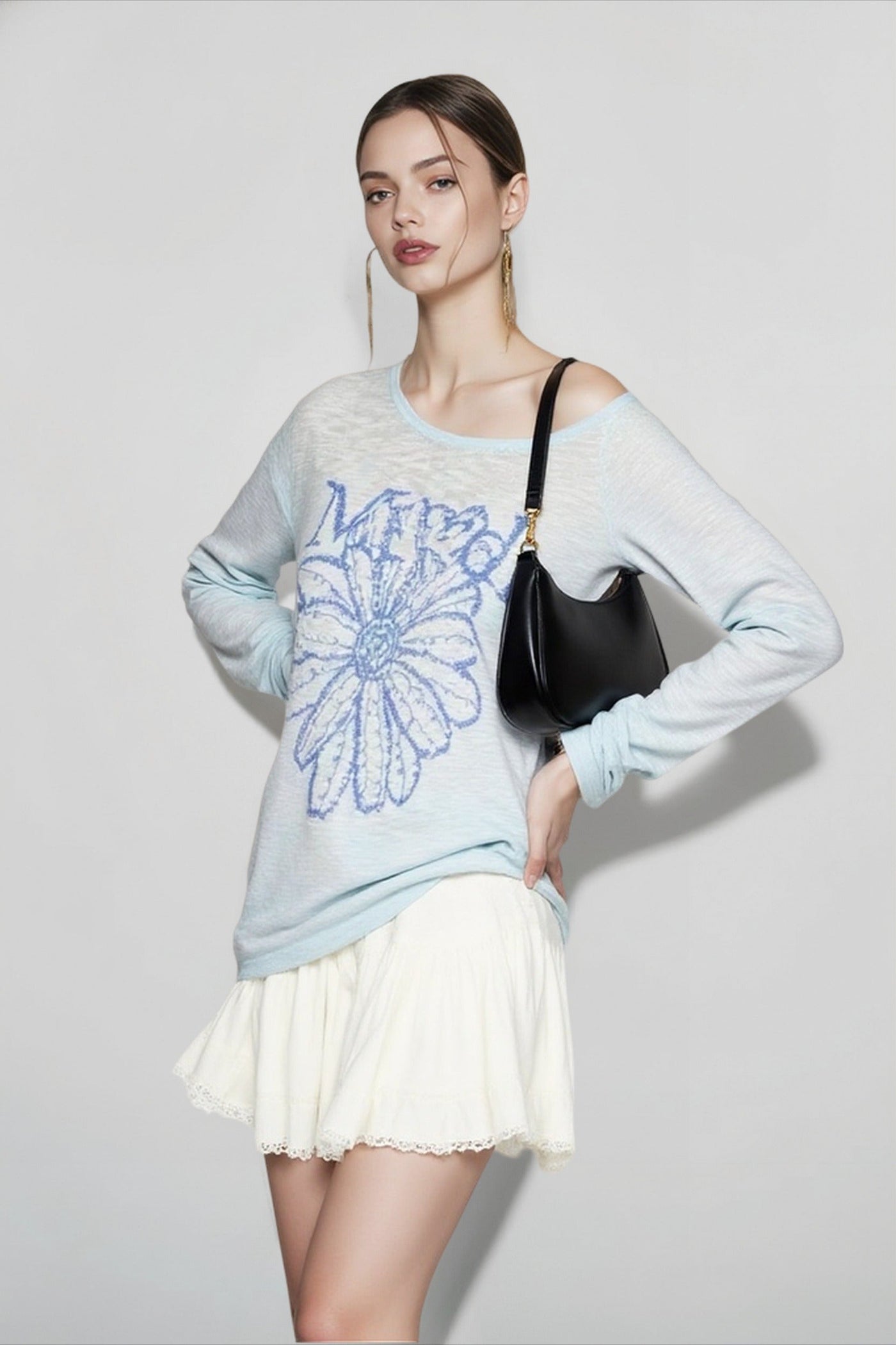 Relaxed Graphic Daisy Cover Up