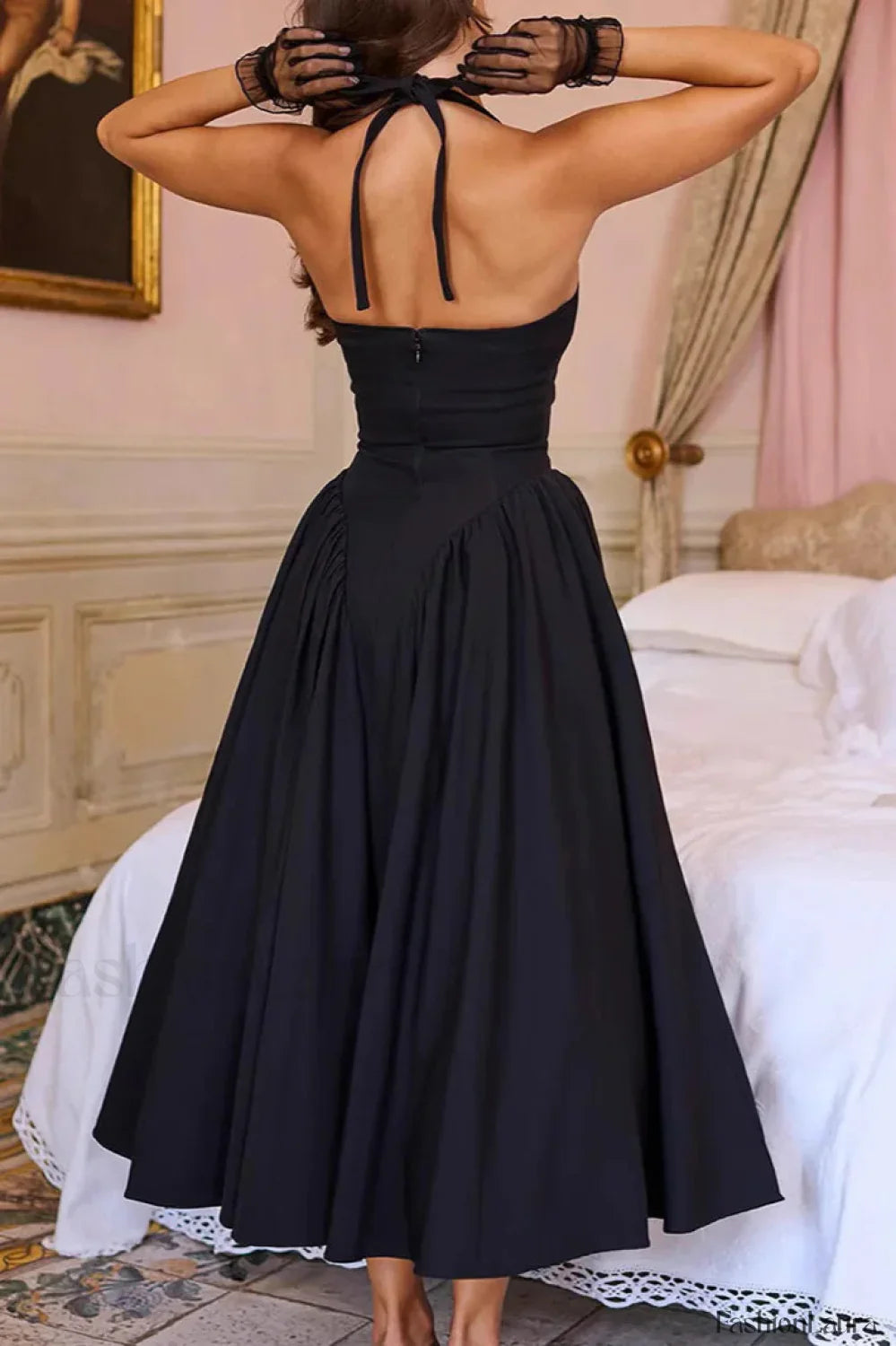 Deep V-Neck Backless Pure Desire White Slim Fit Maxi Dress