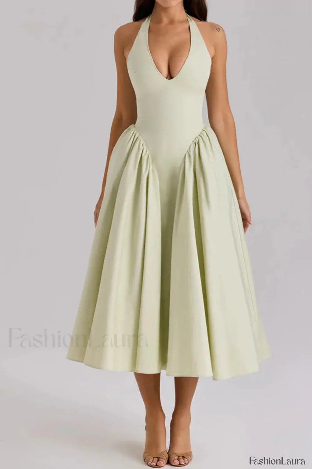 Deep V-Neck Backless Pure Desire White Slim Fit Maxi Dress