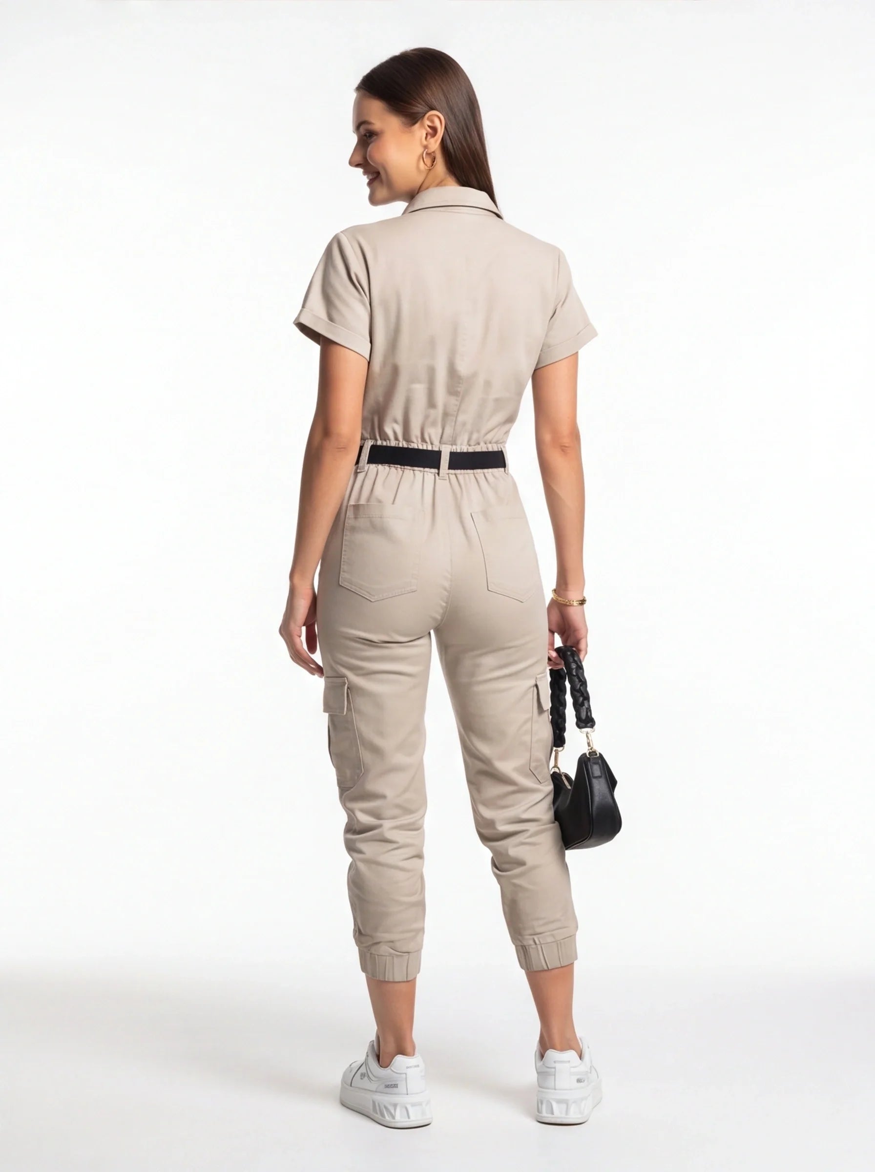 Chic Casual Short Jumpsuit for Women with Pockets & Adjustable Straps