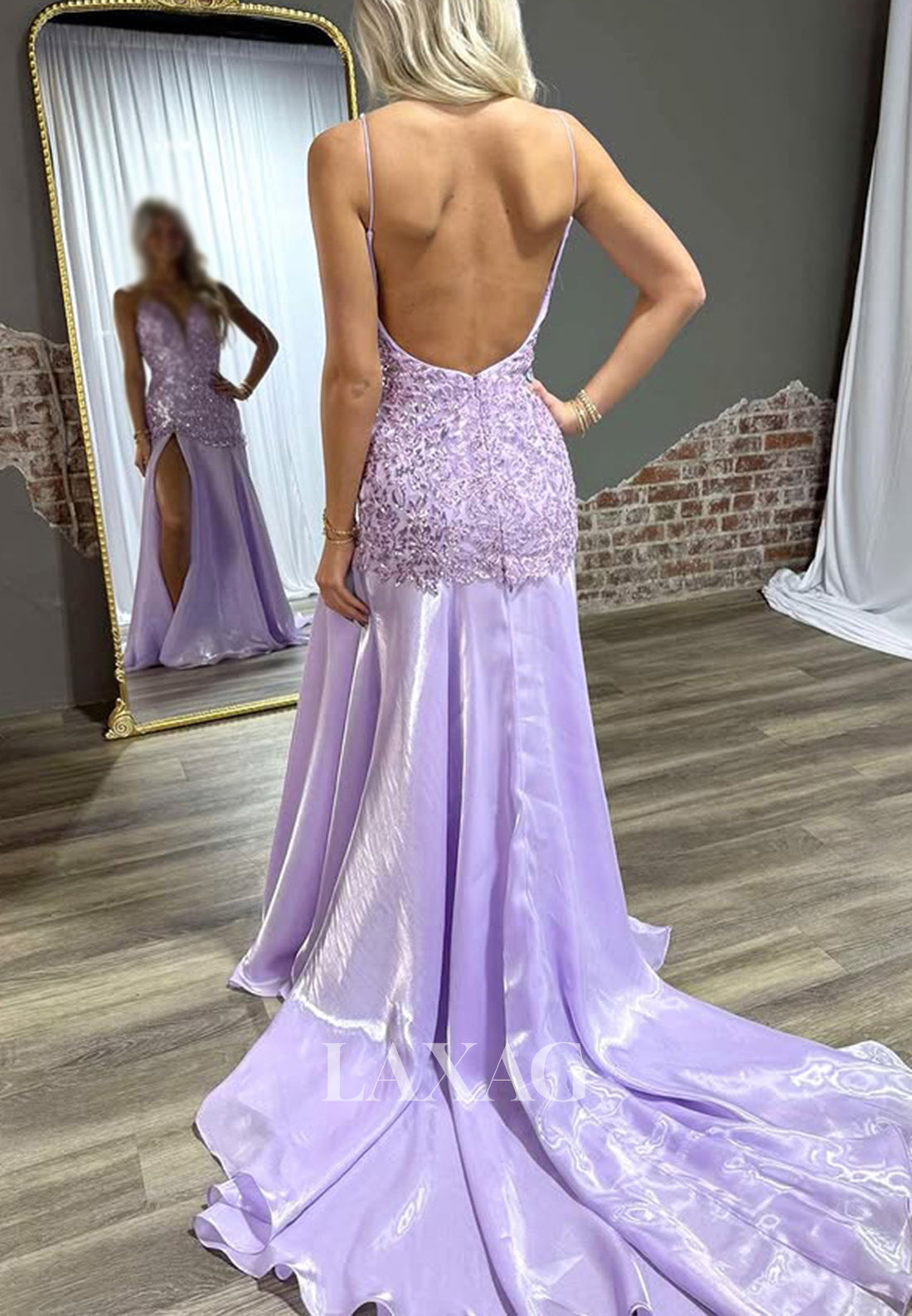 Deep V-Neck Spaghetti Straps Mermaid Prom Dress Beaded Lace Applique Pleated Chiffon Party Gowns