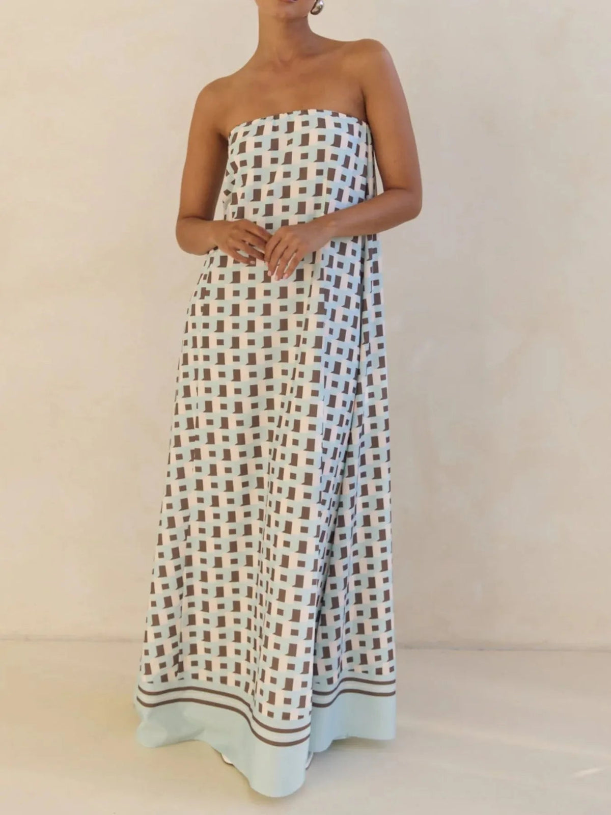 Abstract Striped Print Strapless Flowy Maxi Dress 12