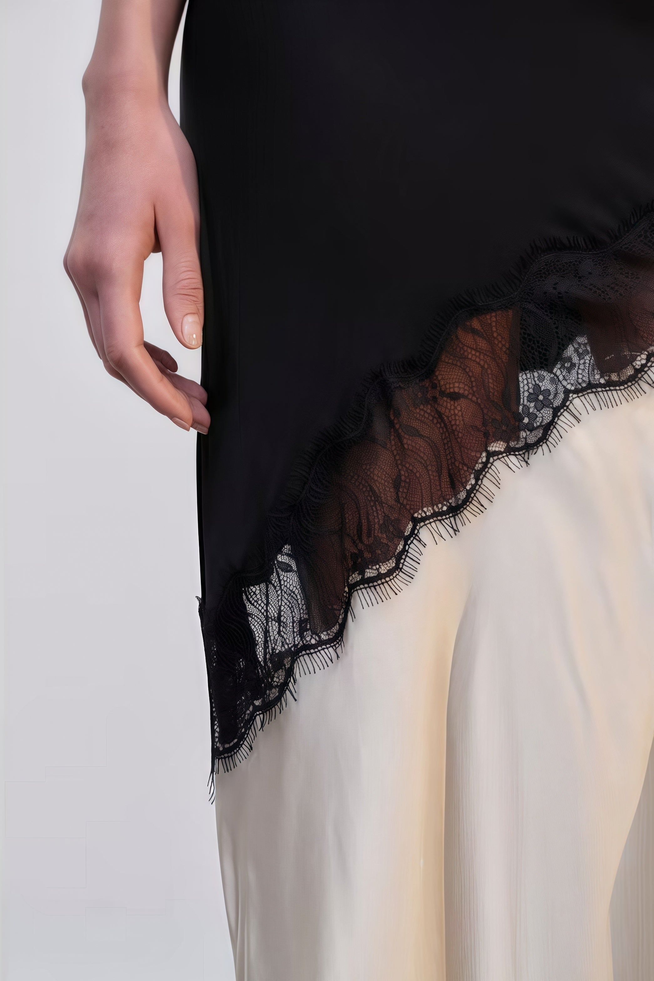 Danidse Sleeveless Lace Maxi Dress - View 6