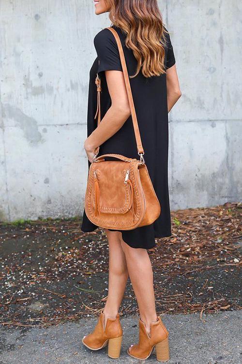 Classic Vintage Dress with a Flattering Fit