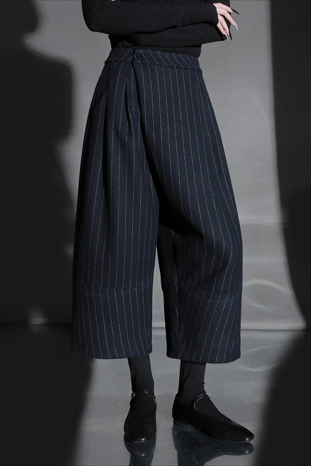 Pinstripe Wrap Front Pleated Wide Leg Cropped Trousers 3