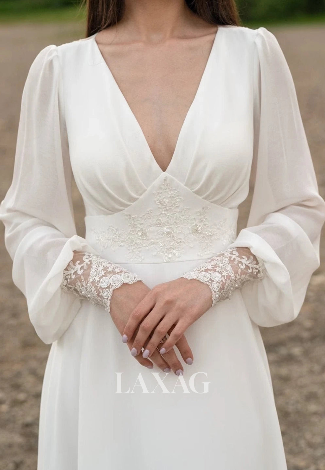 Deep V-Neck Long Sleeves Beaded Pleated Bride Gowns Lace Applique Chiffon Fitted Wedding Dress